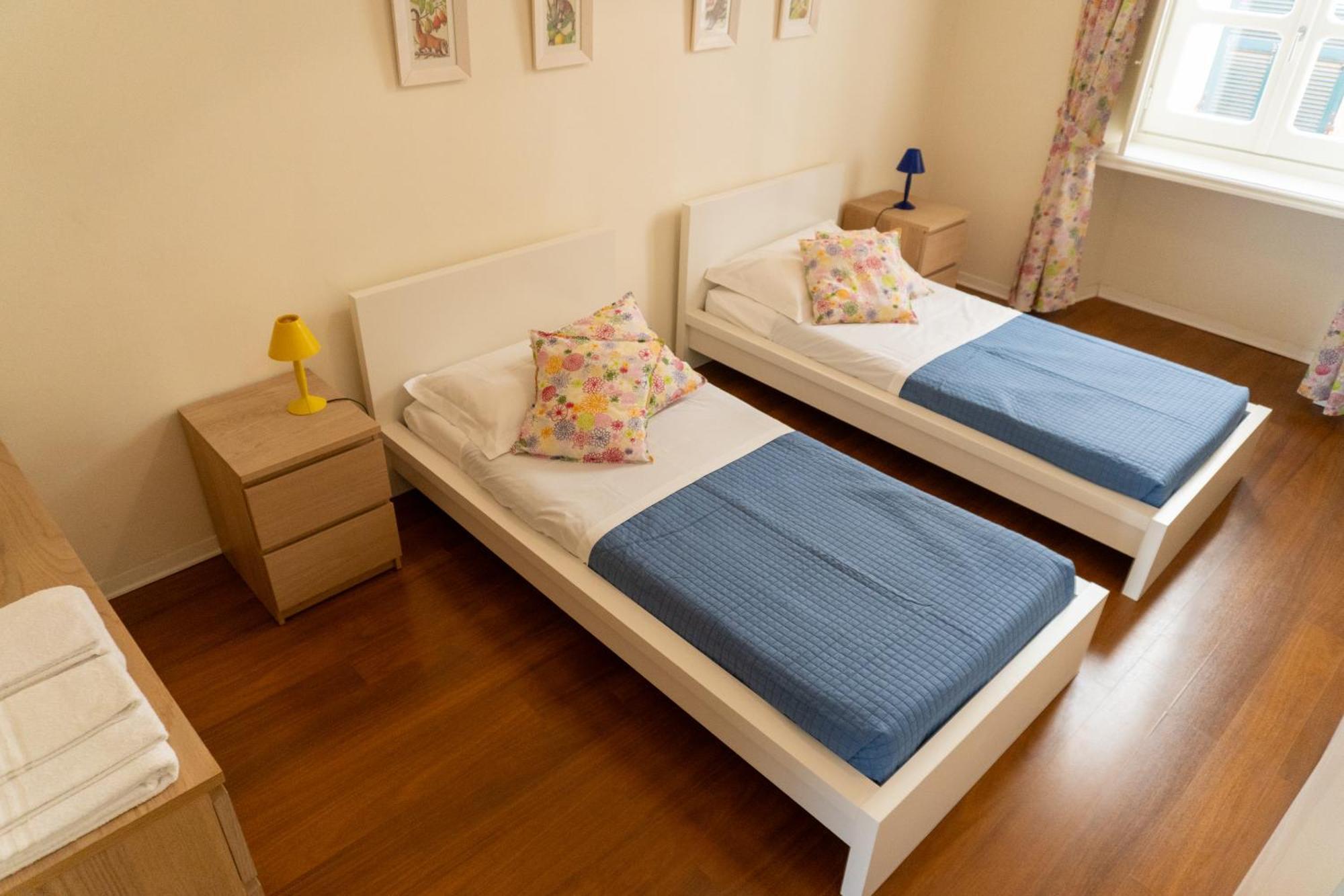 Via Veneto 5 * Alassio